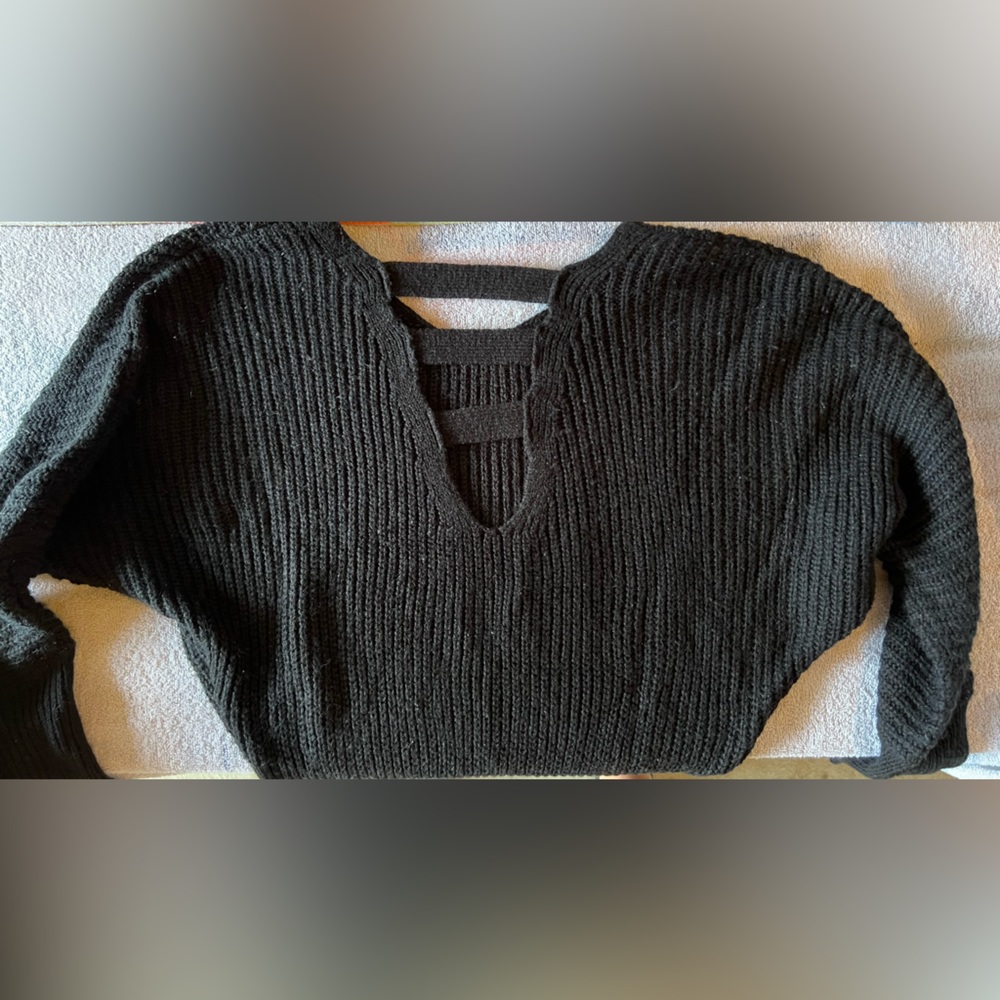 Sweater - Picture 3 of 3